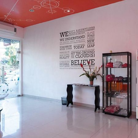 Reddoorz @ Pelita Raya Rappocini Hotel Makassar Eksteriør billede