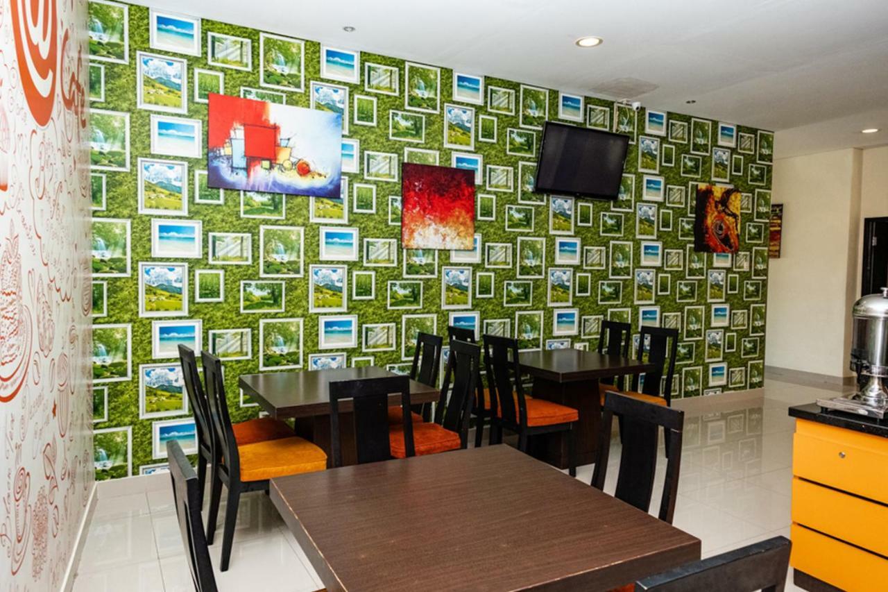 Reddoorz @ Pelita Raya Rappocini Hotel Makassar Eksteriør billede