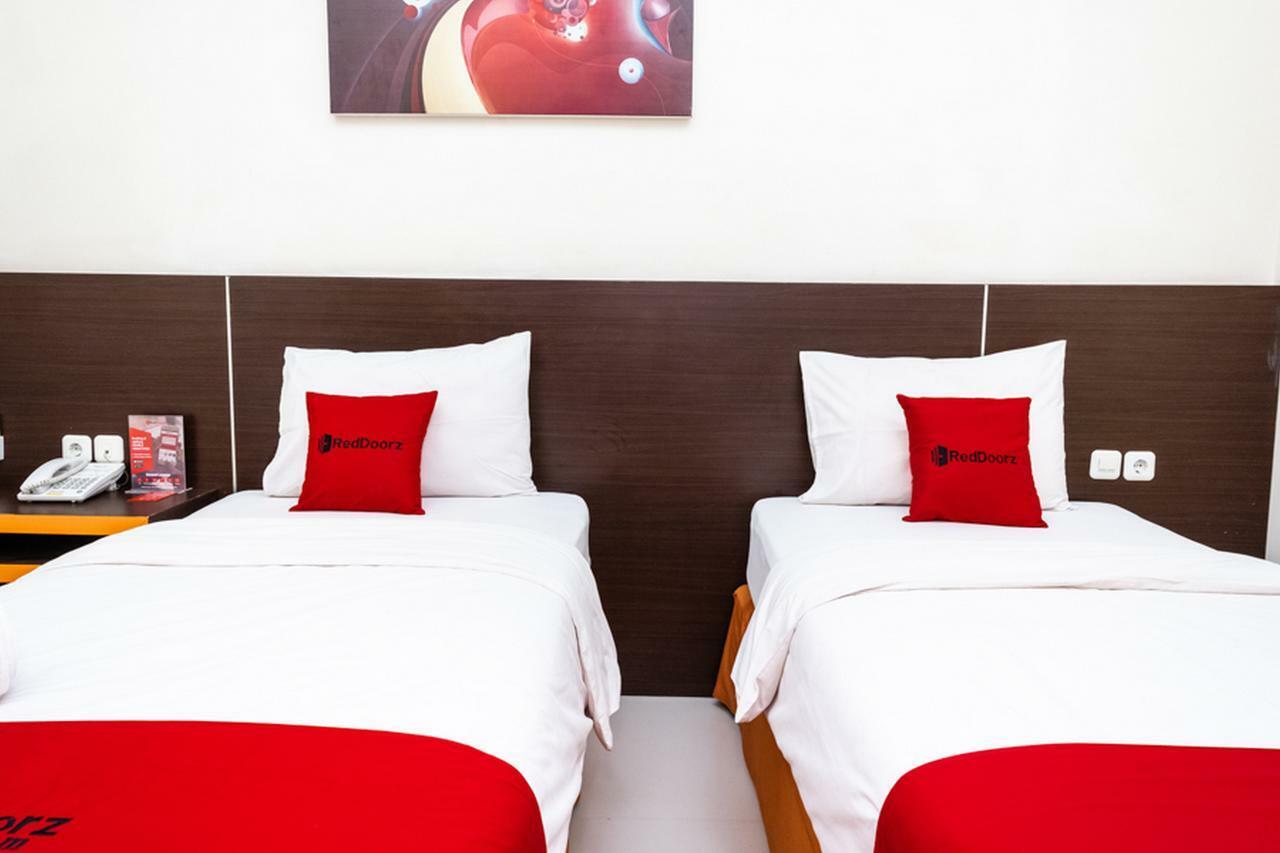 Reddoorz @ Pelita Raya Rappocini Hotel Makassar Eksteriør billede
