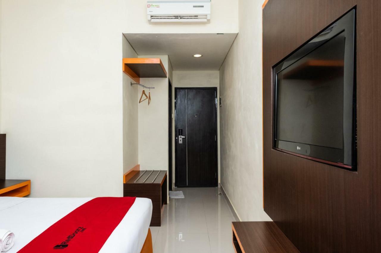 Reddoorz @ Pelita Raya Rappocini Hotel Makassar Eksteriør billede